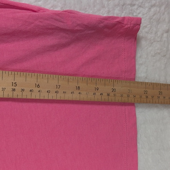GUESS Women's Pink Short Sleeve Tee - Picture 4 of 4